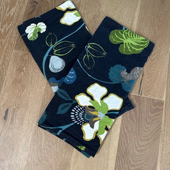 2 Crate & Barrel Augustine King Pillow Shams Floral Tropical Navy green white - Picture 1 of 6